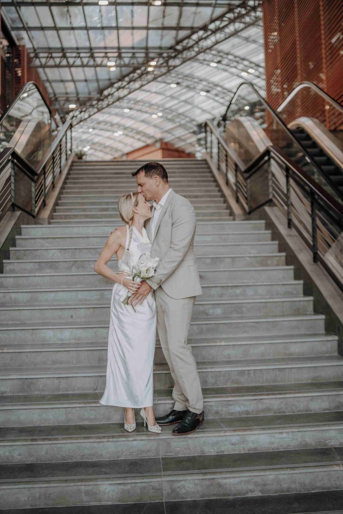 expat marriage uae